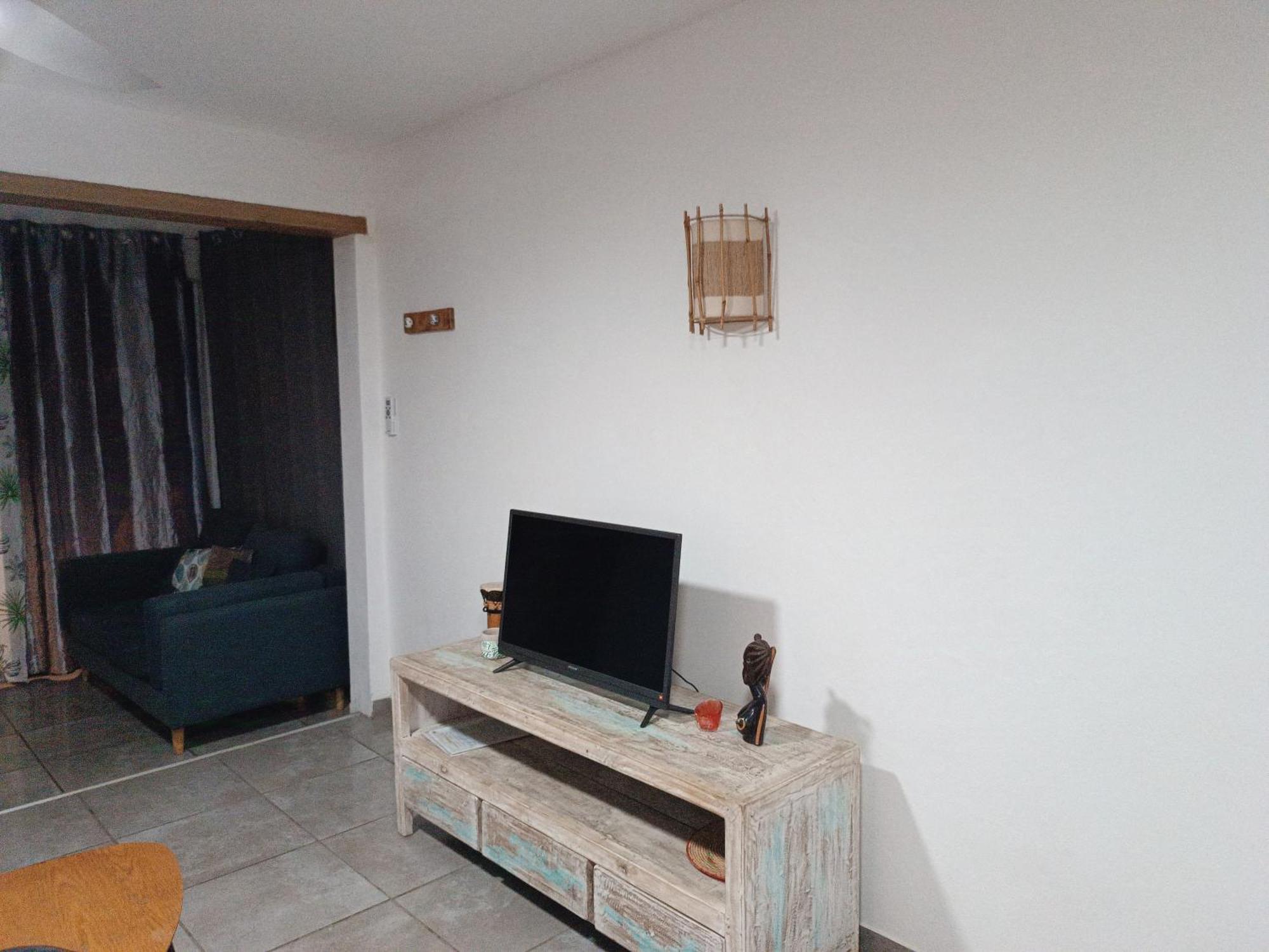 Jolie Maison T3 A St Pierre, 2 Chambres Avec Sdb, Grande Varangue, Jardin แซ็ง-ปีแยร์ ห้อง รูปภาพ